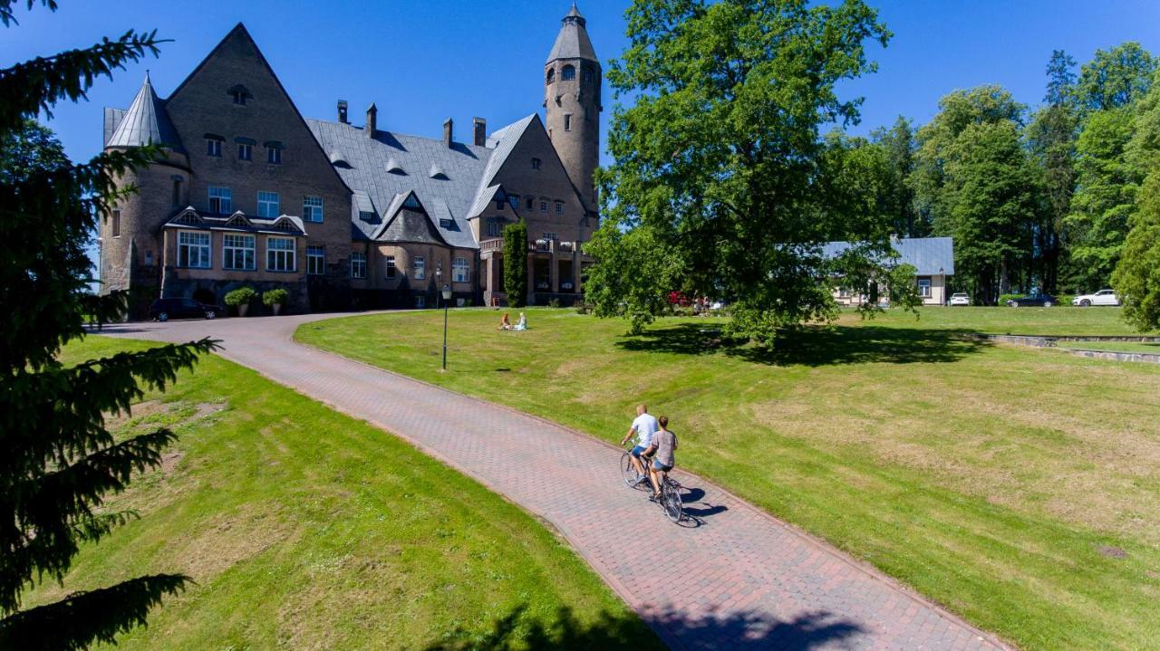 Castle Spa Wagenkuell Hotel Taagepera Buitenkant foto